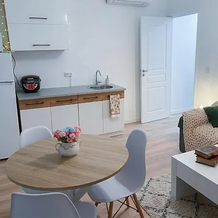 Homestay With A Private Bathroom In The Center *